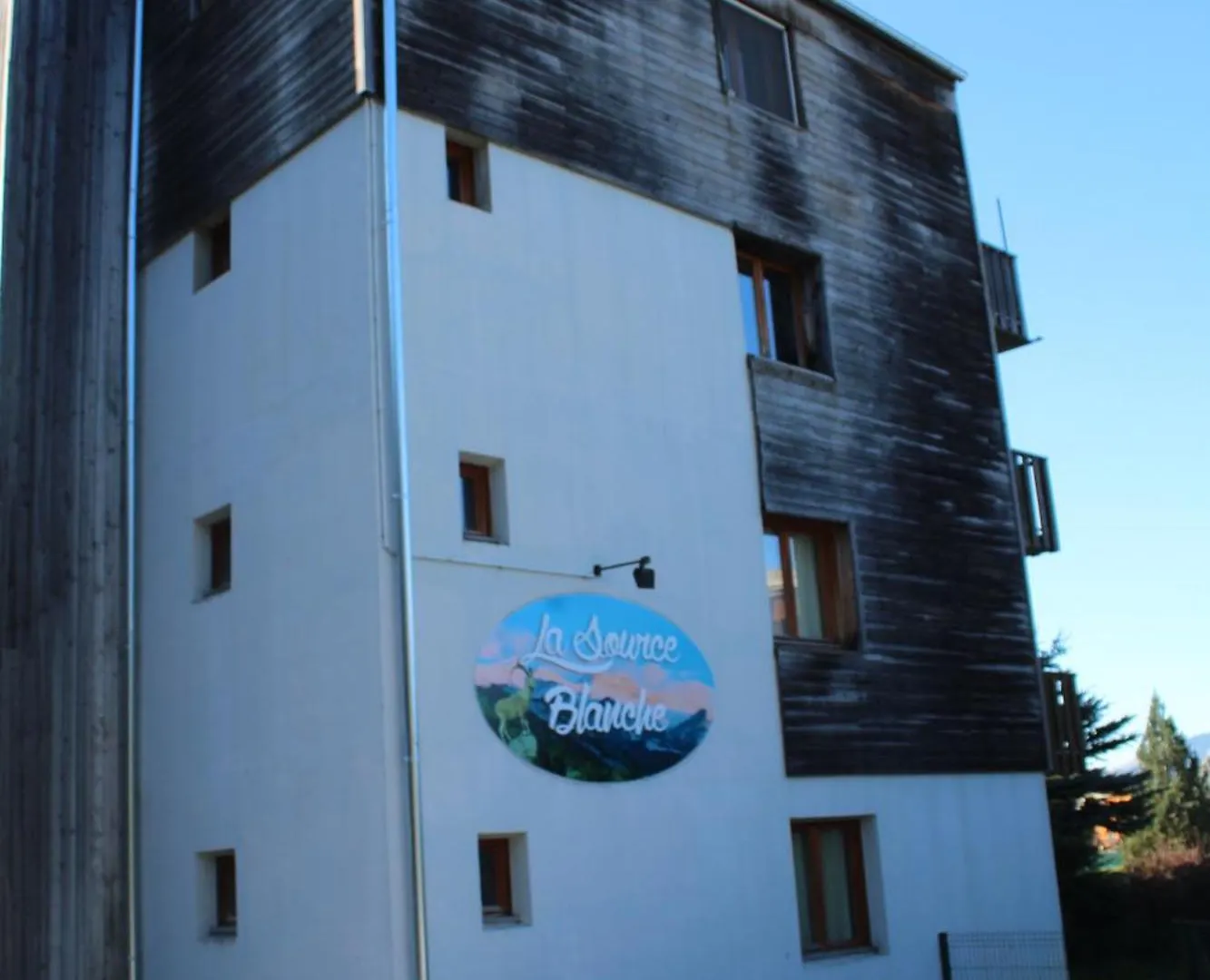 Appartement LA Source Blanche à Saint-Jean  Saint-Jean (Alpes-de-Haute-Provence)