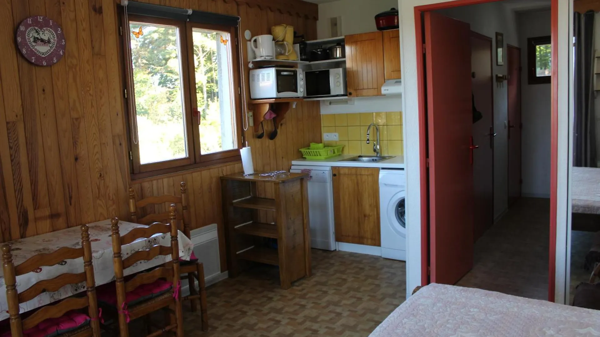 Appartement LA Source Blanche à Saint-Jean  0*, Saint-Jean (Alpes-de-Haute-Provence)